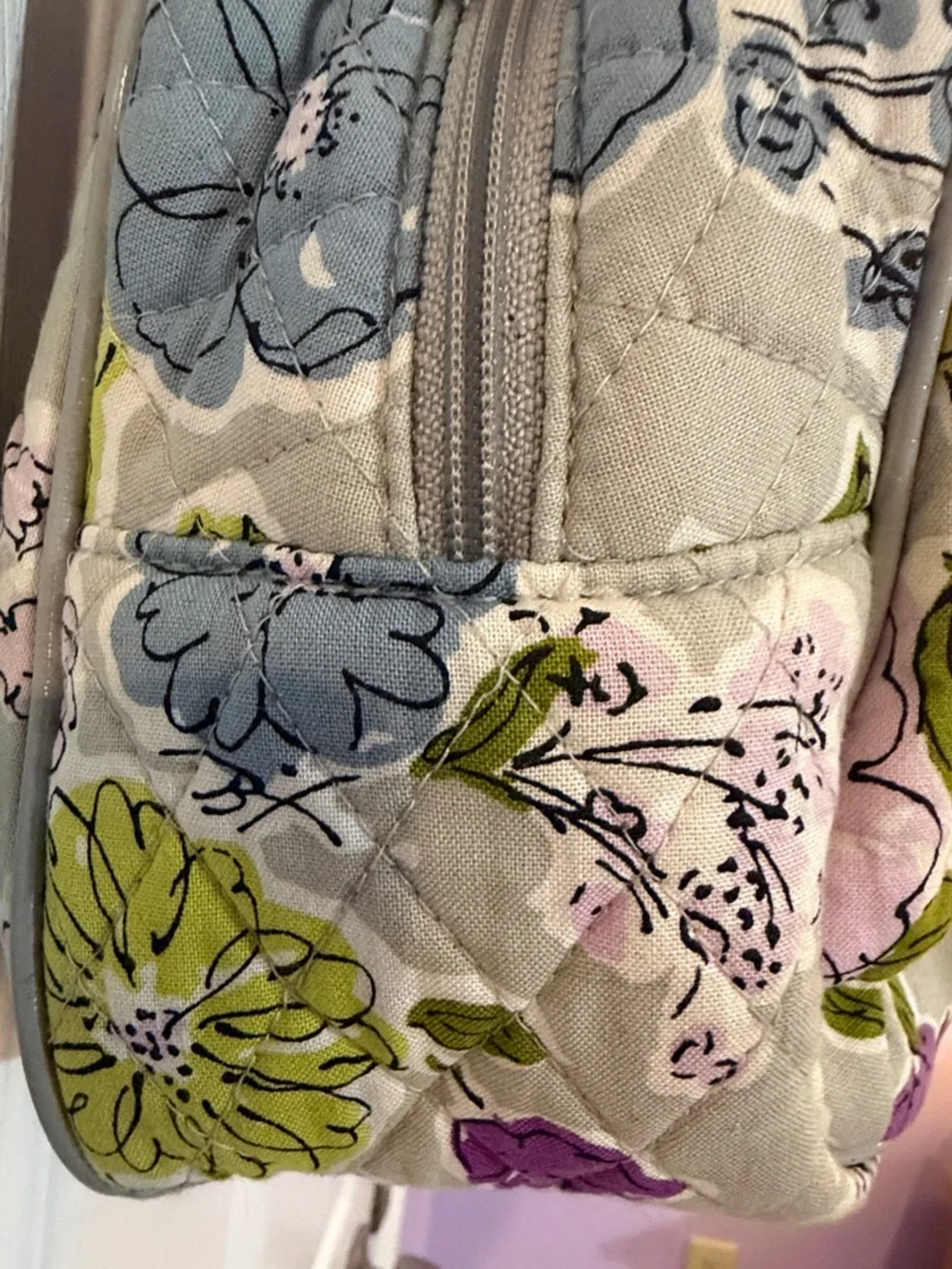 Vera Bradley”Watercolor” Bowler Satchel Bag -Retired Floral Pattern EUC